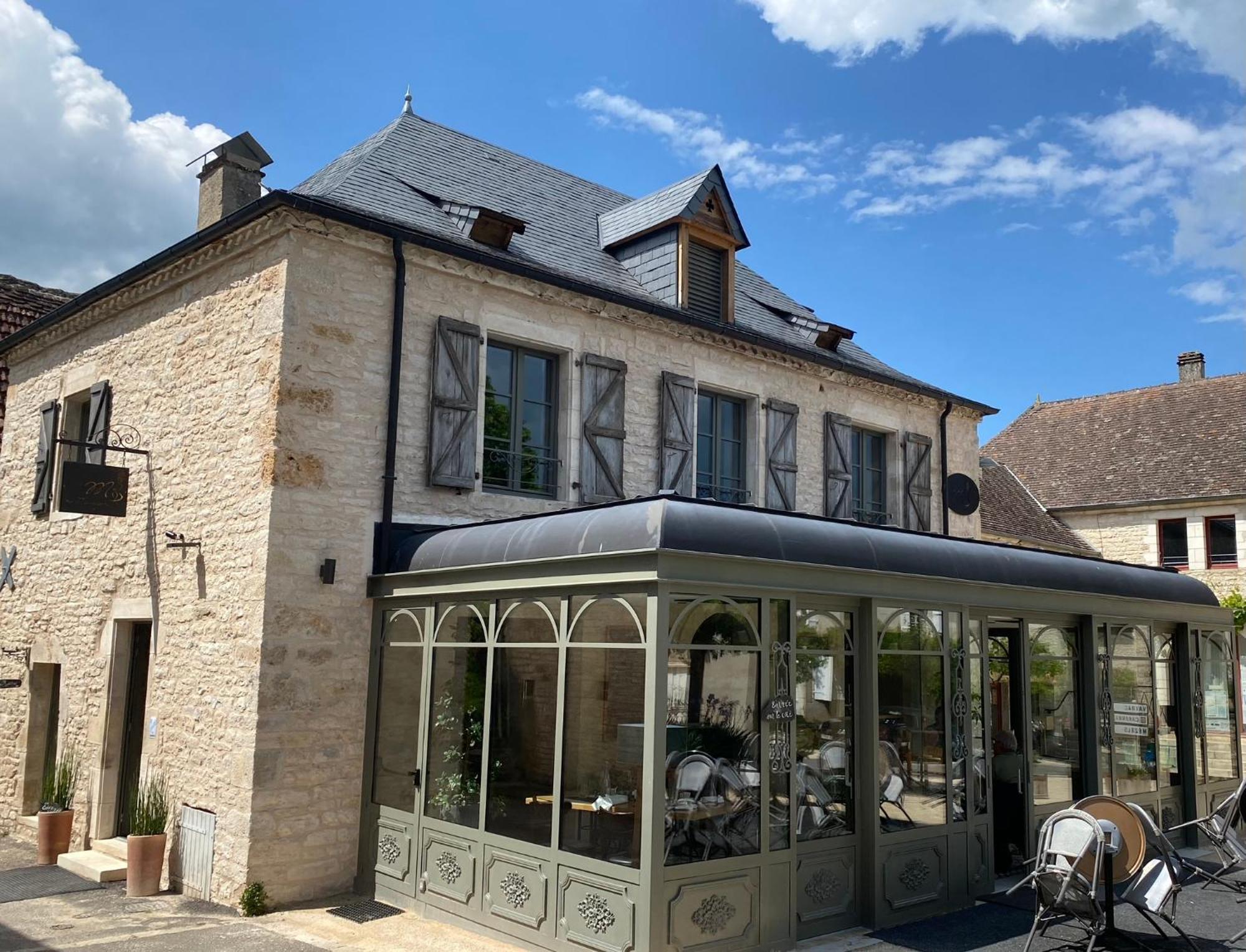 Manoir De Rieuzal Bed & Breakfast Loubressac ภายนอก รูปภาพ